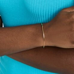 Top 10 🔥 SHOP SHASHI Ava Cuff 🔔 -S H A S H I Shop Ava Cuff Bracelet Model3