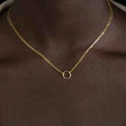 Flash Sale 🔥 SHOP SHASHI Circle Necklace 👏 -S H A S H I Shop Circle Necklace Model 2fdeb67e 1eb7 41e7 a757 222234049c7b