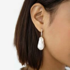 Budget 🎉 SHOP SHASHI La Reine Drop Earrings 👏 -S H A S H I Shop La reine earring