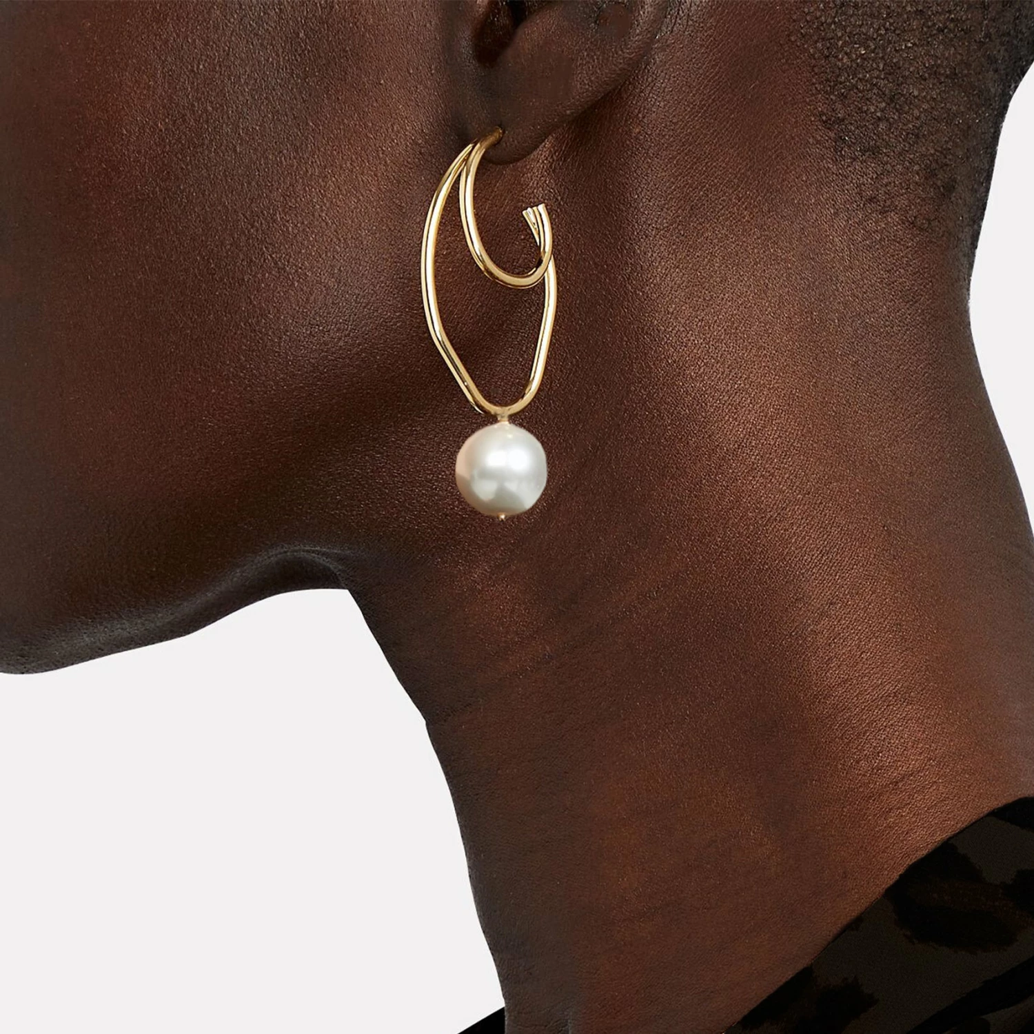 Outlet 🔥 SHOP SHASHI Barcelona Pearl Earring 🥰 3 Outlet 🔥 SHOP SHASHI Barcelona Pearl Earring 🥰